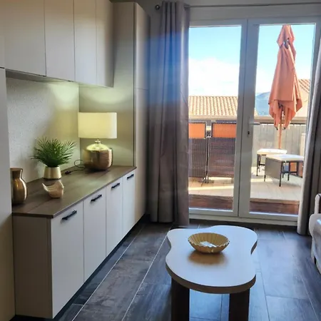 Cosy Avec Terrasse